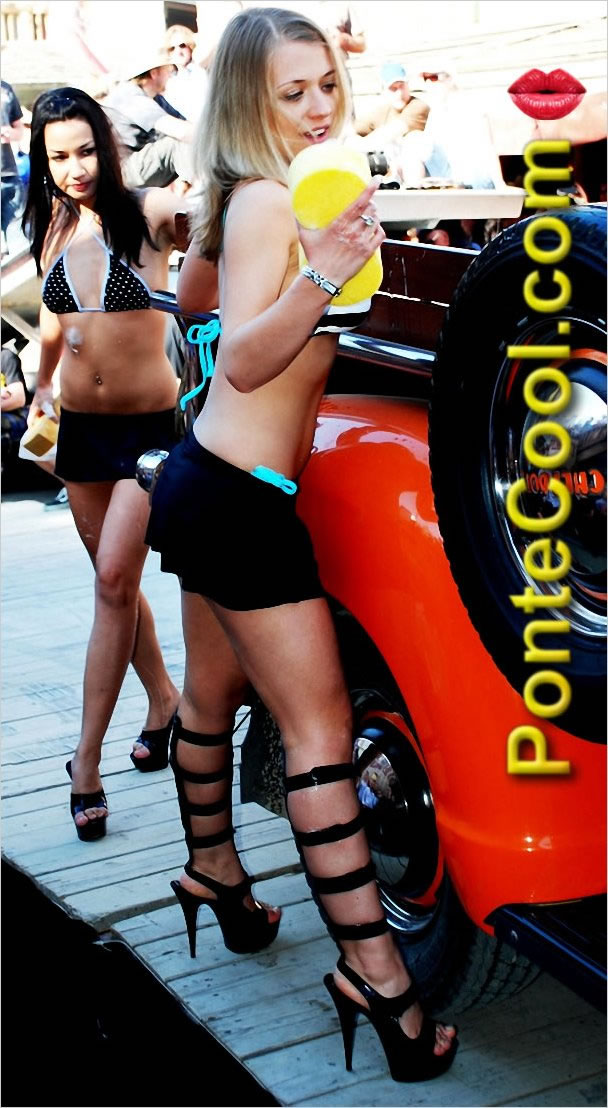 Las hermosas y sexies Chicas Car Wash