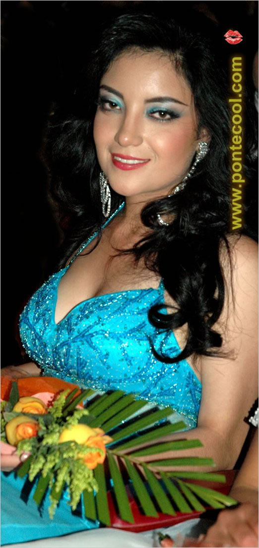 Candidata Reina de Ambato 2010 Daniela Jiménez Panches, apóyala para Reina Virtual 2010