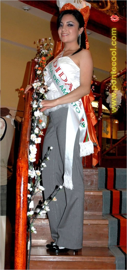 Candidata Reina de Ambato 2010 Daniela Jiménez Panches, apóyala para Reina Virtual 2010