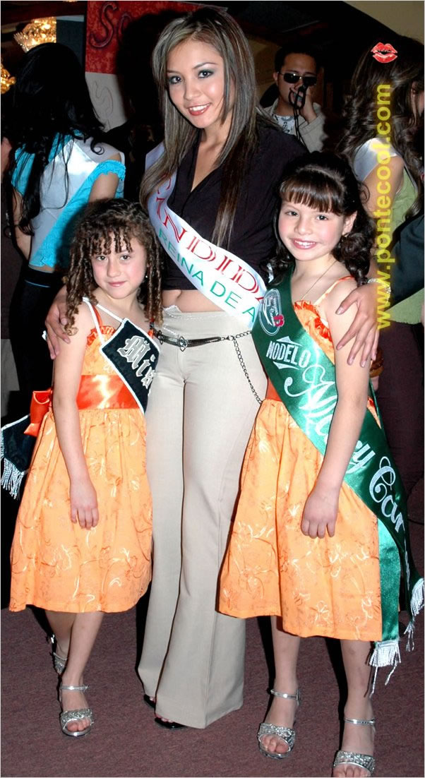 Candidata Reina de Ambato 2010 Cristina Vasco, apóyala para Reina Virtual 2010