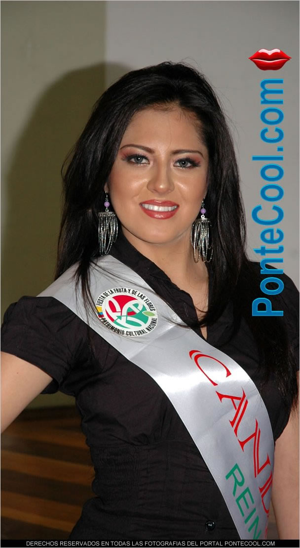 Thalia Rebeca Carrillo Arteaga Reina Ambato 2011, apóyala para Reina Virtual 2011