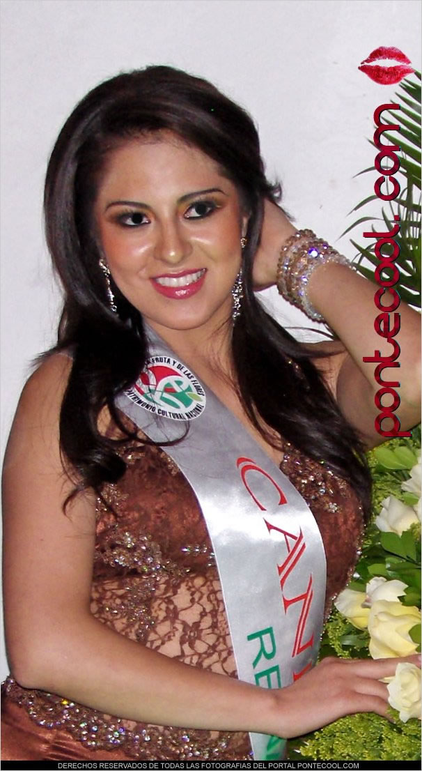 Thalia Rebeca Carrillo Arteaga candidata a Reina Ambato 2011, apóyala para Reina Virtual 2011