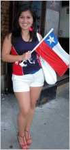 Hermosa hincha alentando a su selecci�n del Paraguay